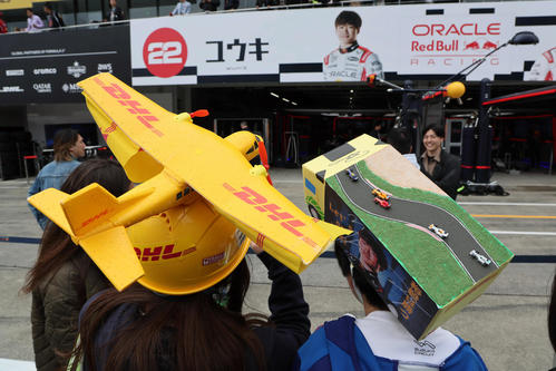 色々なアイディアで楽しむF1ファン（撮影・宮崎幸一）