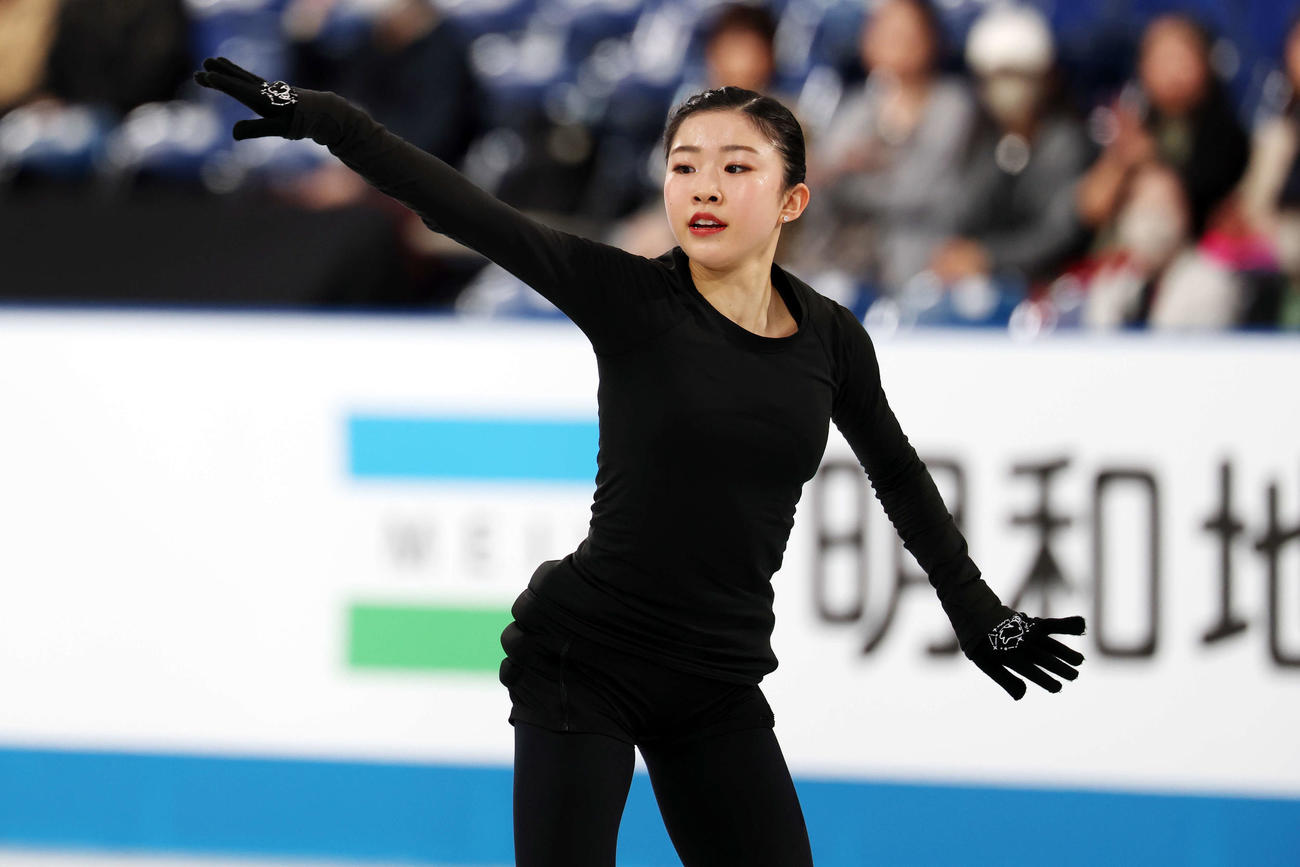 公式練習で演技の確認をする千葉（撮影・宮地輝）