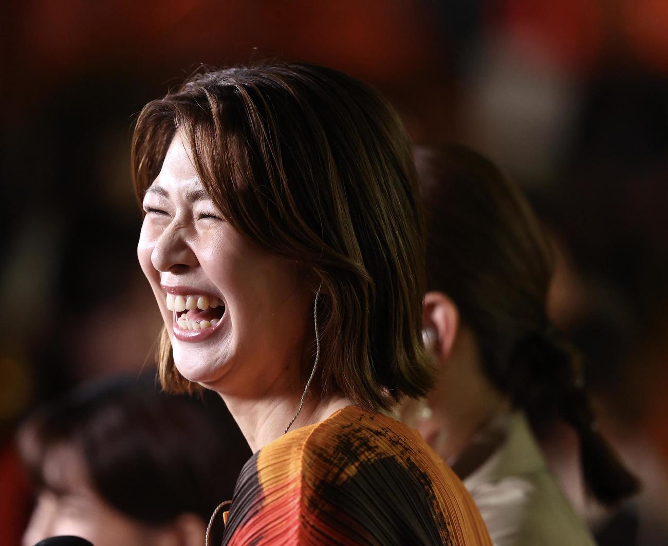 日本対フランス　笑顔を見せる木村氏（撮影・河田真司）