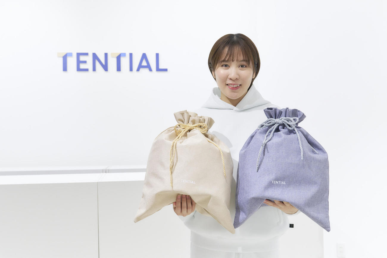 TENTIAL表参道ヒルズPOPUPオープン初日、記念イベントで来店した平野美宇（同社提供）