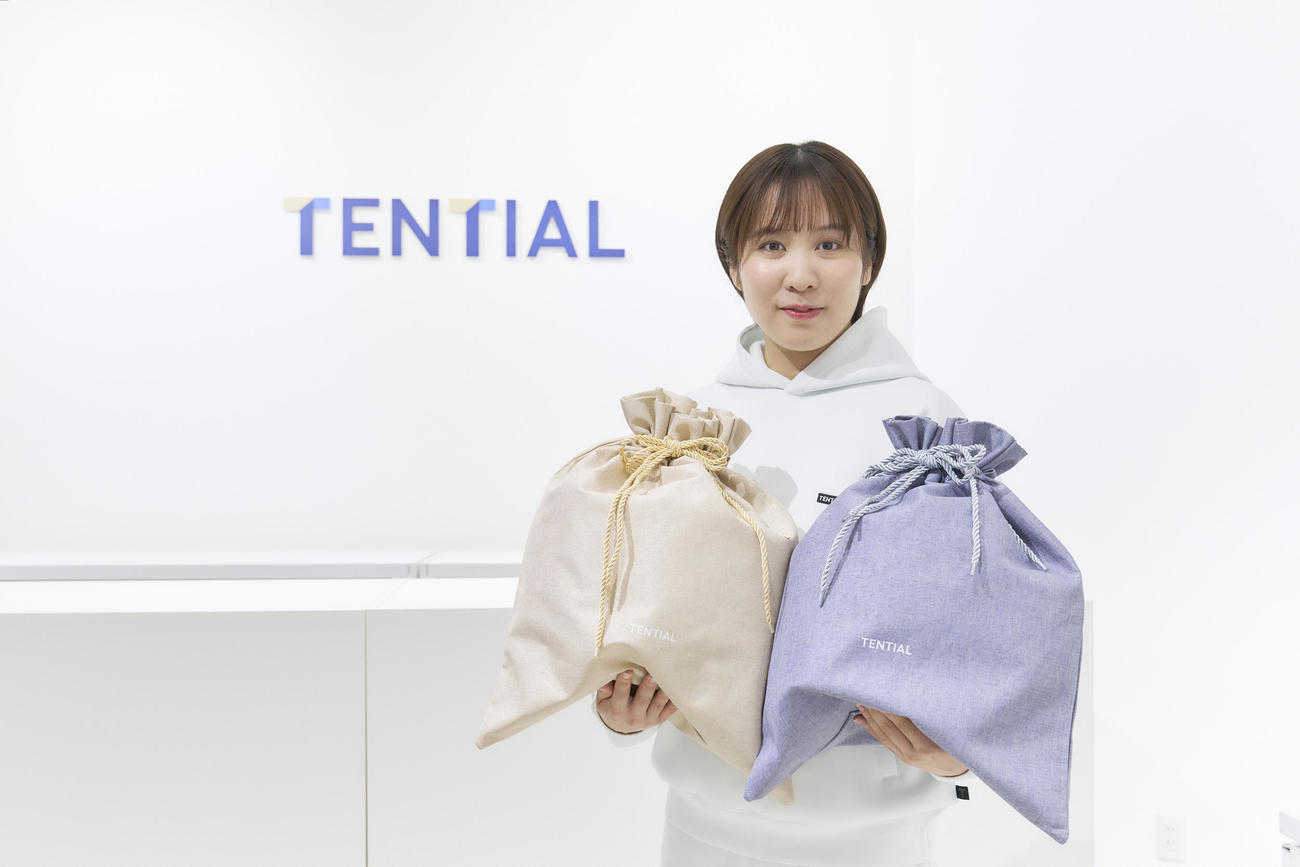 TENTIAL表参道ヒルズPOPUPオープン初日、記念イベントで来店した平野美宇（同社提供）