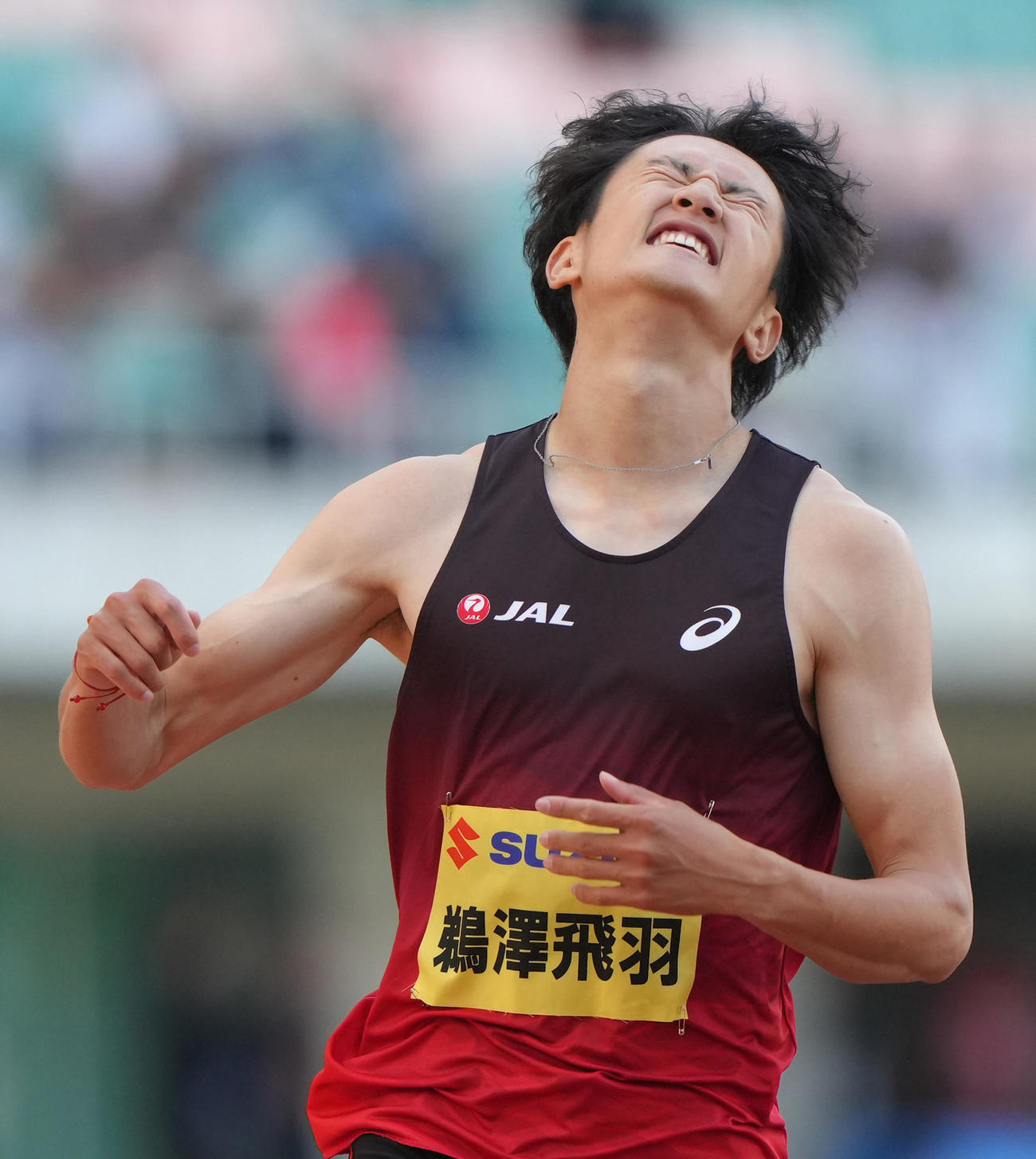 男子200メートル決勝で優勝するも、記録を見て悔しがる鵜沢（撮影・足立雅史）