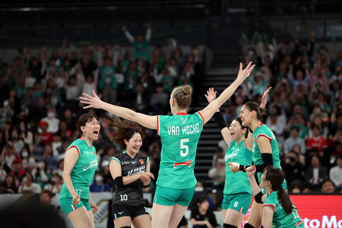 SVリーグ女子チャンピオンシップファイナル　ゲーム2　大阪M対NEC川崎　大阪Mは川崎を下しSVリーグ初代チャンピオンに輝く（撮影・山本朝陽）