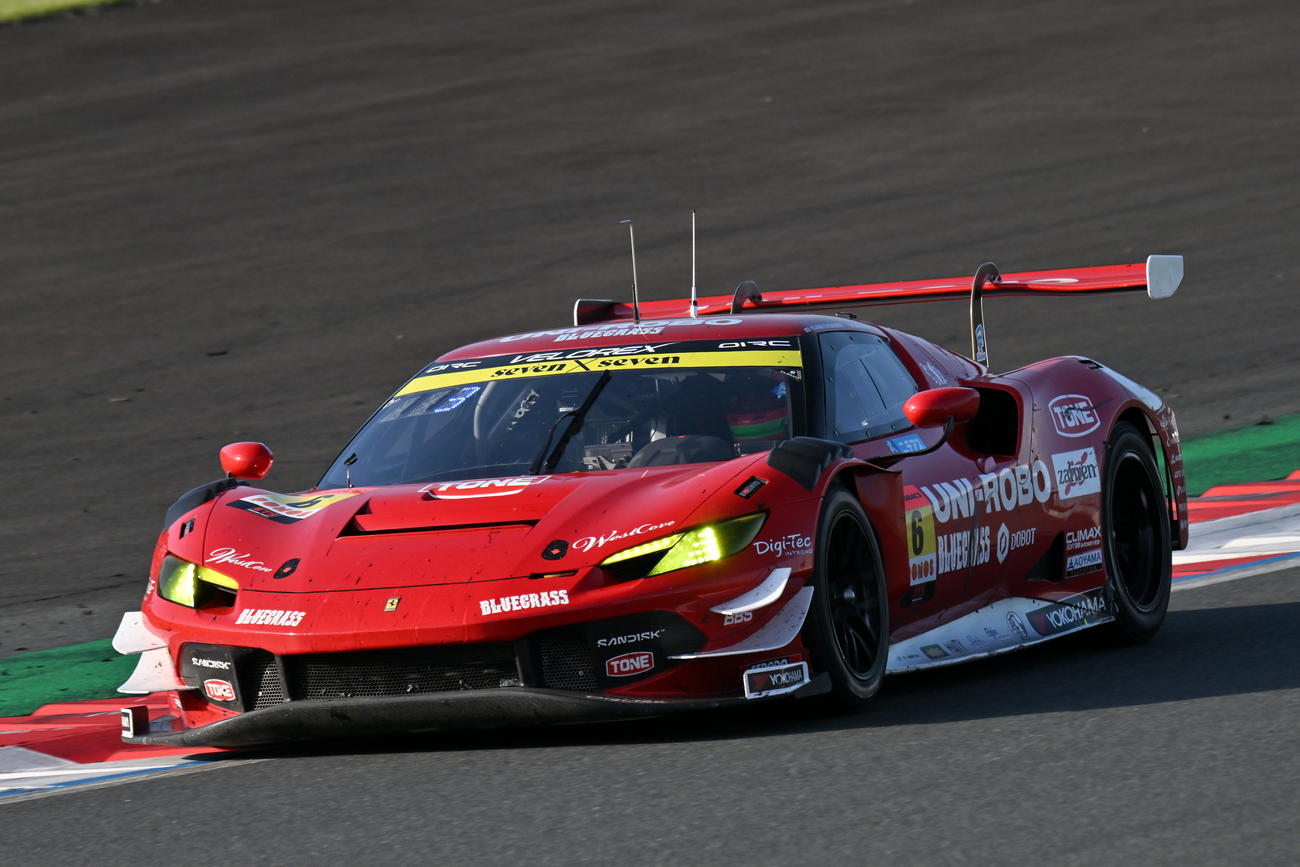 GT300クラスを制したUNI－ROBO BLUEGRASS FERRARI（片山義章／ロベルト・メリ・ムンタン組）のマシン