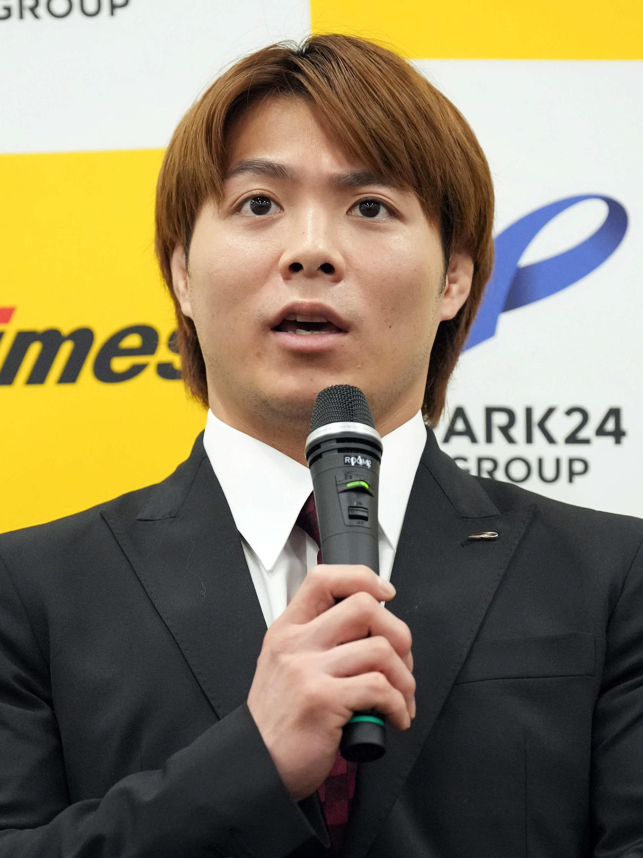 あいさつをする男子66キロ級の阿部一二三（撮影・たえ見朱実）
