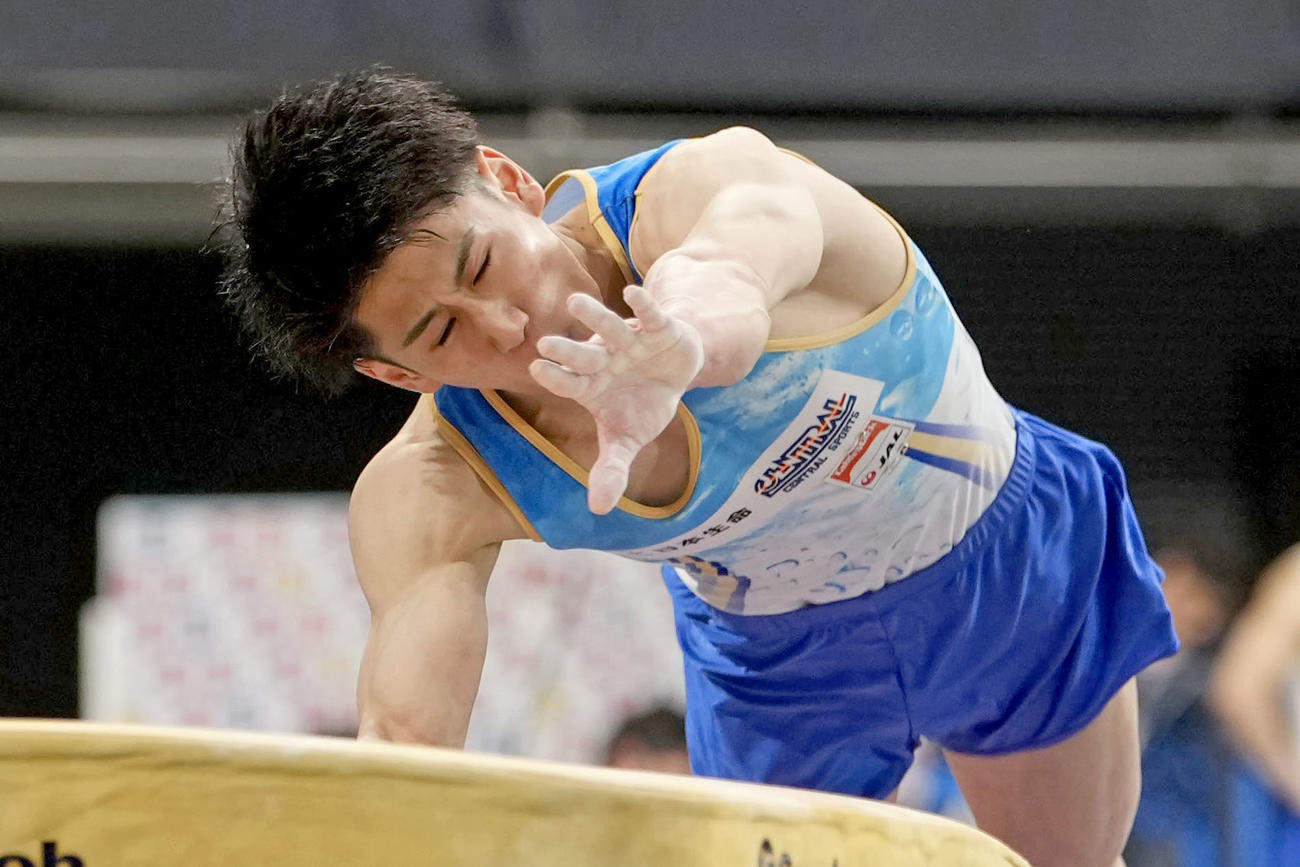 男子個人総合　橋本大輝の跳馬（共同）