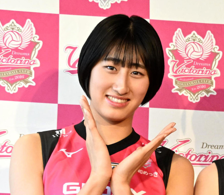 【バレー】18歳秋本美空「先輩たちのプレーを吸収したい」2度目の代表活動でアピールへ - バレーボール写真ニュース : 日刊スポーツ