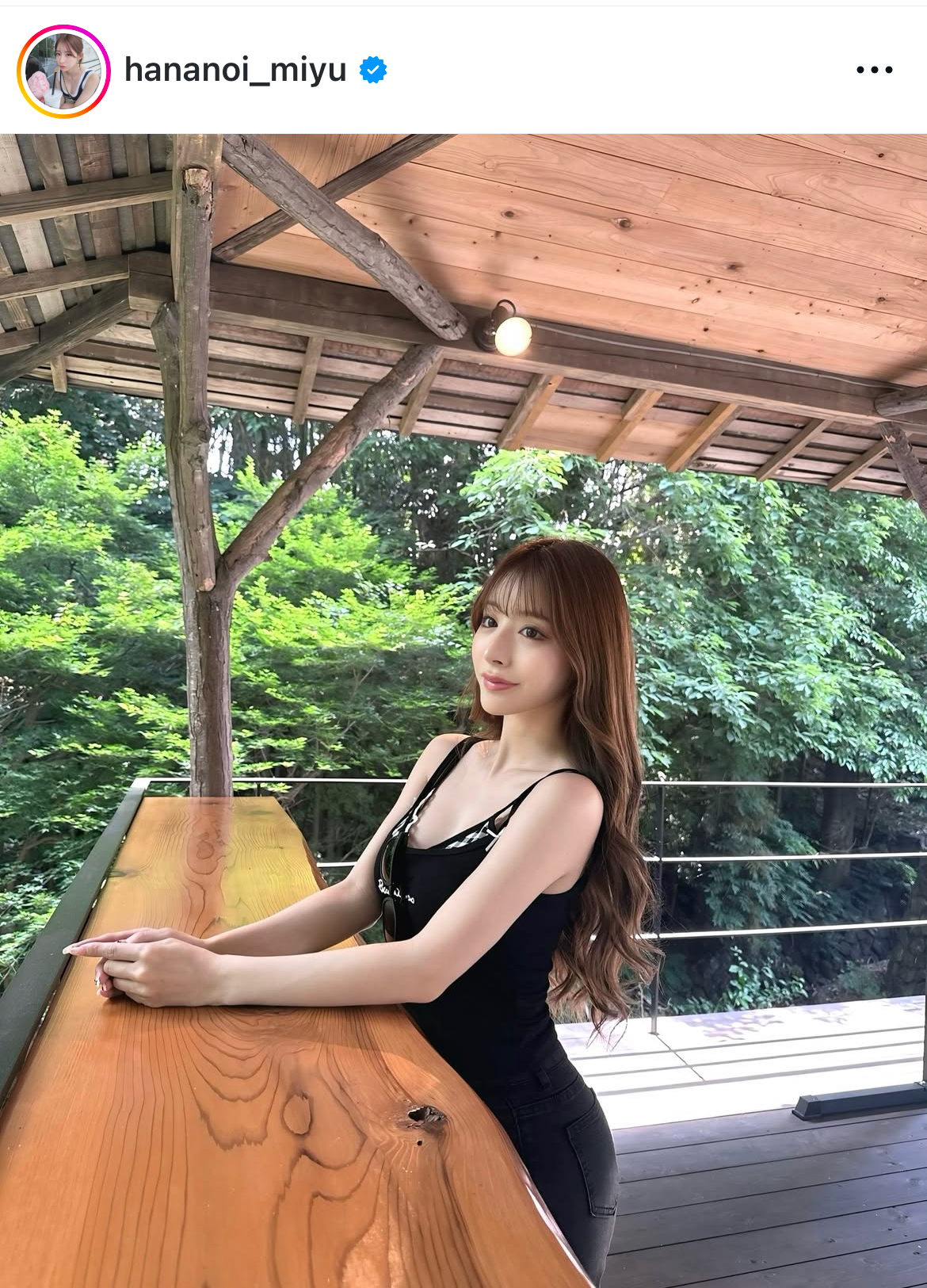 花乃衣美優のインスタグラムから