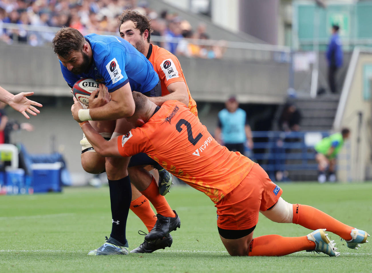 埼玉対東京ベイ　後半　両チームの攻防（撮影・山本朝陽）