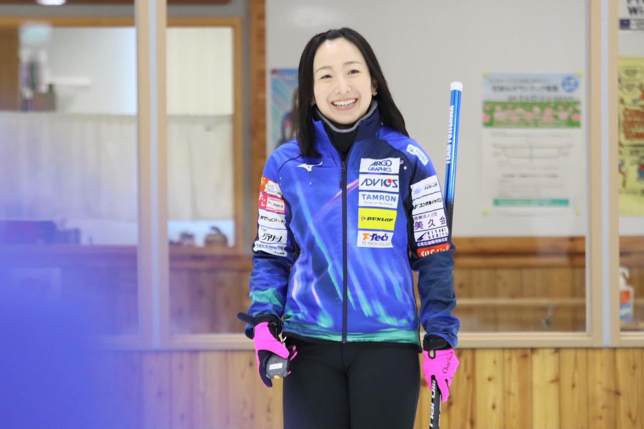 練習中に輝く笑顔を見せるロコ・ソラーレのスキップ藤沢五月（撮影・保坂果那）