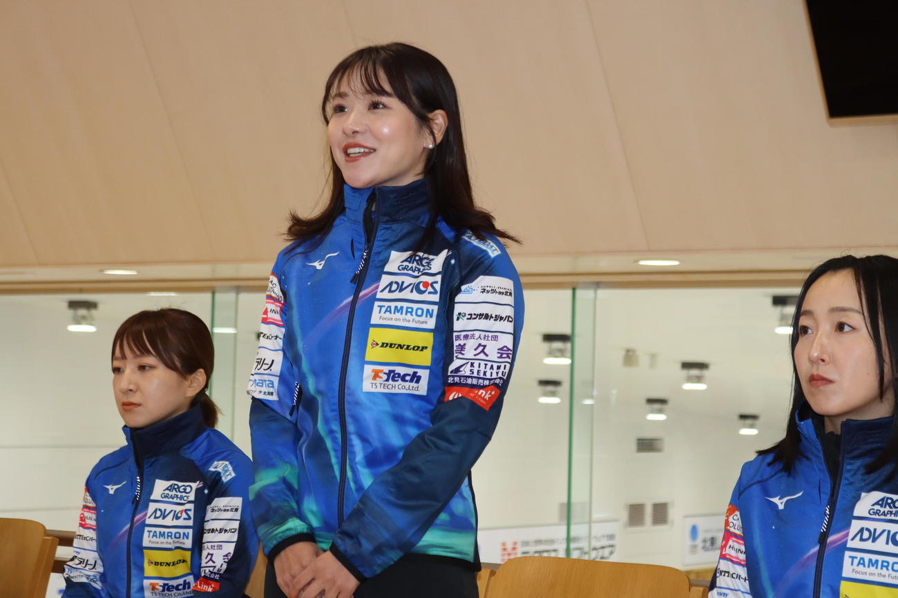 シーズンスタート会見に出席するロコ・ソラーレ吉田知那美（撮影・保坂果那）