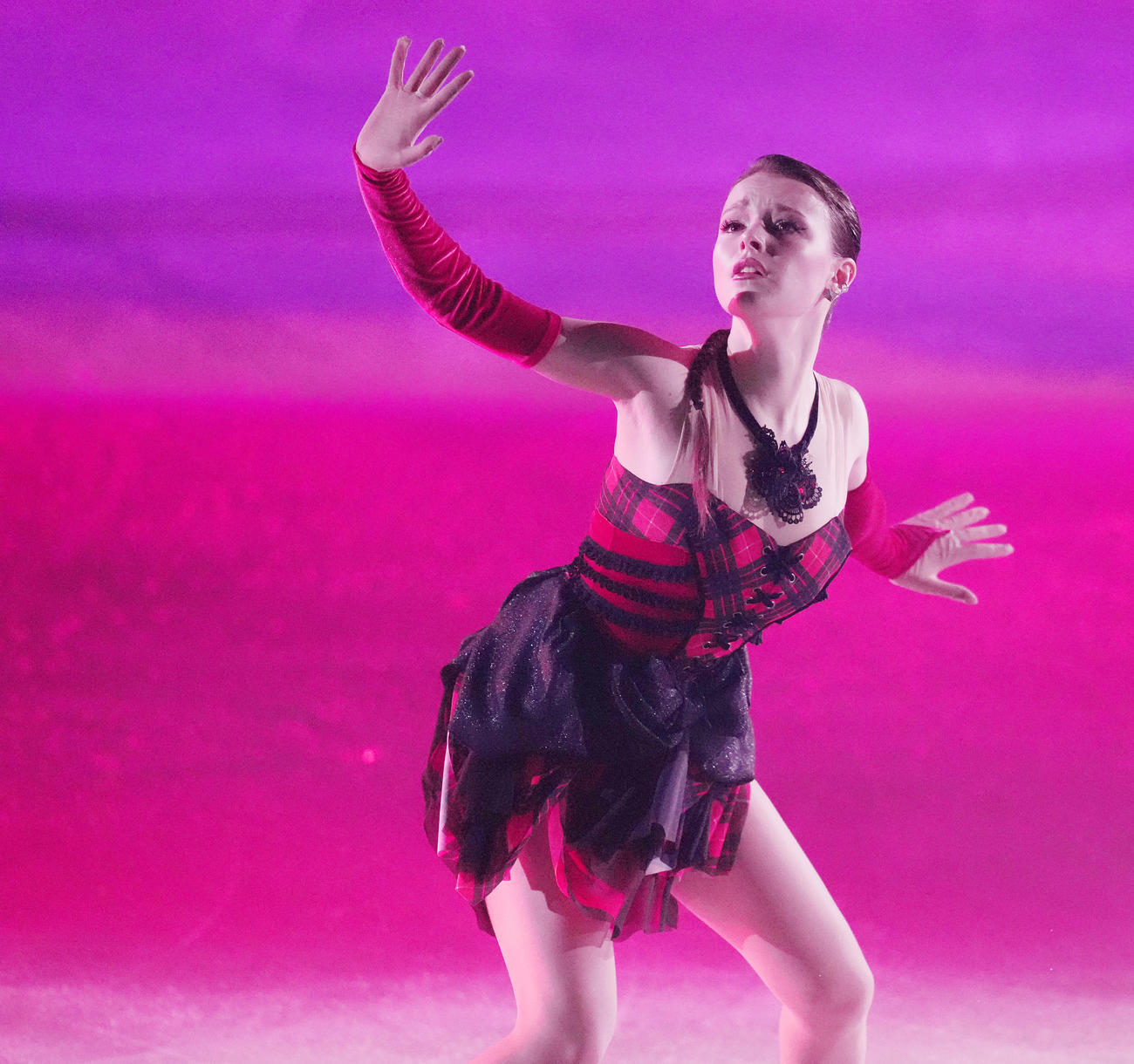 「ファンタジー・オン・アイス2025」で観客を魅了するシェルバコワ（撮影・鈴木みどり）