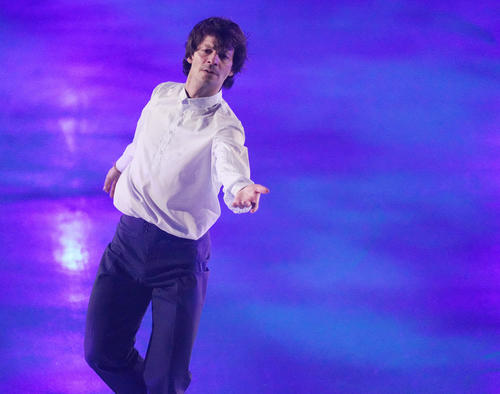 「ファンタジー・オン・アイス2025」で観客を魅了するステファン・ランビエルさん（撮影・鈴木みどり）