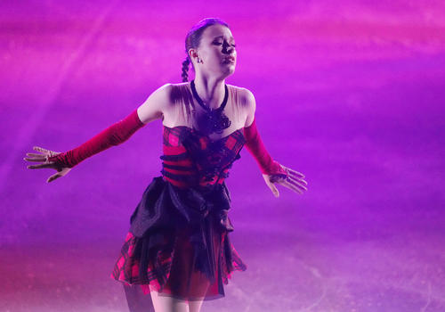 「ファンタジー・オン・アイス2025」で観客を魅了するシェルバコワ（撮影・鈴木みどり）