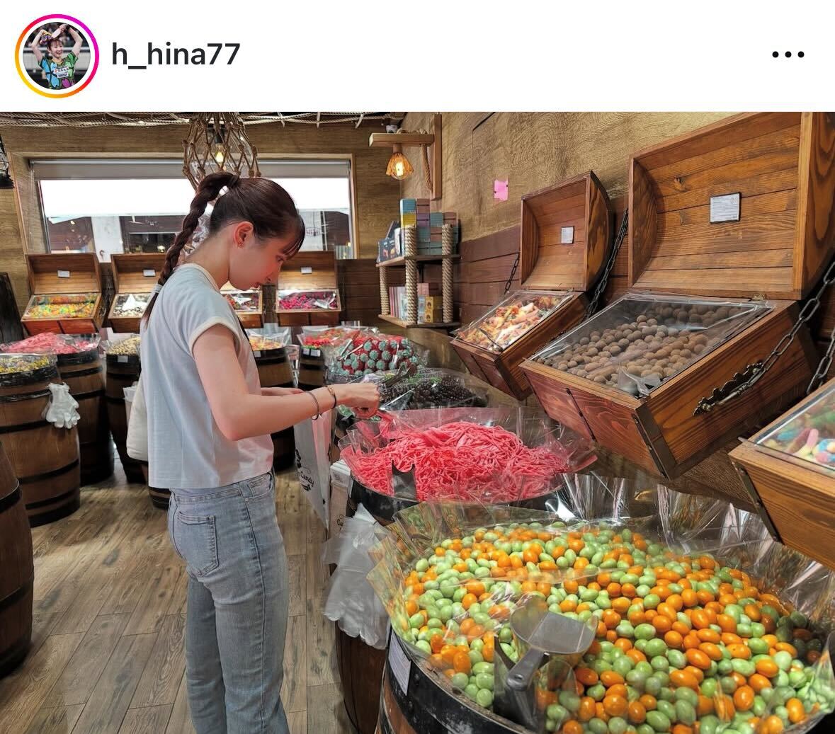 「水の都」ベネチアを満喫する早田ひな（インスタグラムから）
