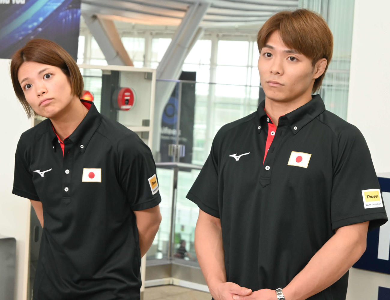 柔道世界選手権へ意気込みを語る阿部一二三（右）と詩（撮影・飯岡大暉）
