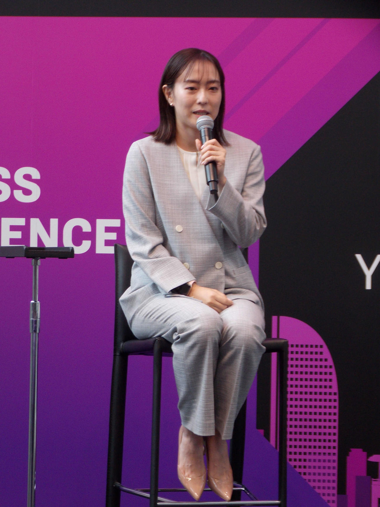 WTTチャンピオンズ横浜大会の記者発表会で思いを語る石川佳純さん（撮影・松本航）