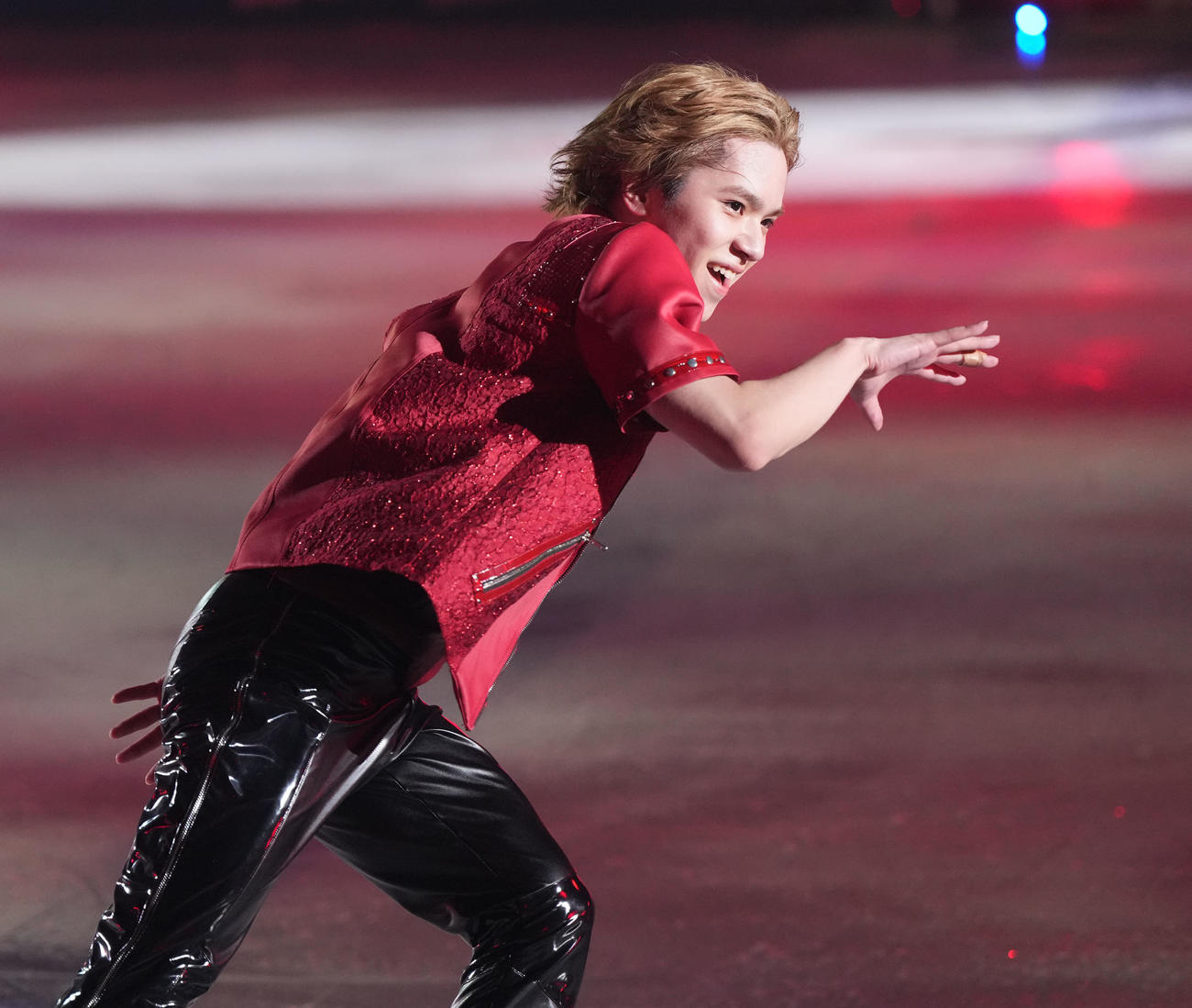 華麗な演技を披露する宇野昌磨さん（撮影・森本幸一）