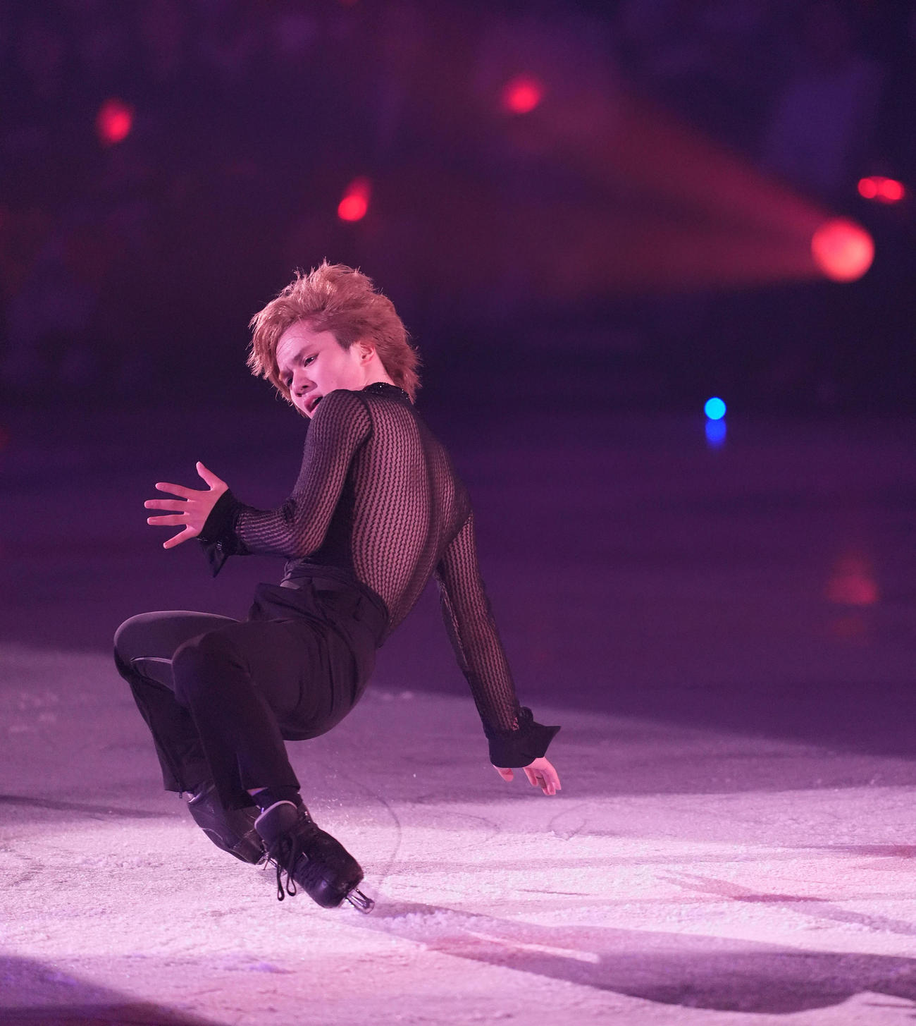 宇野昌磨さんは華麗な演技を披露し観客を魅了する