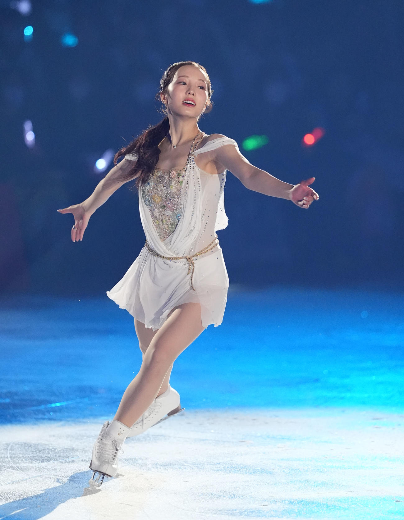 本田真凜さんは華麗な演技を披露し観客を魅了する（撮影・森本幸一）