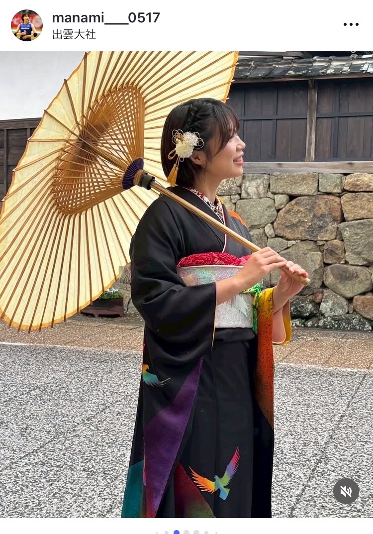 バレーボール女子の万代真奈美のインスタグラムから
