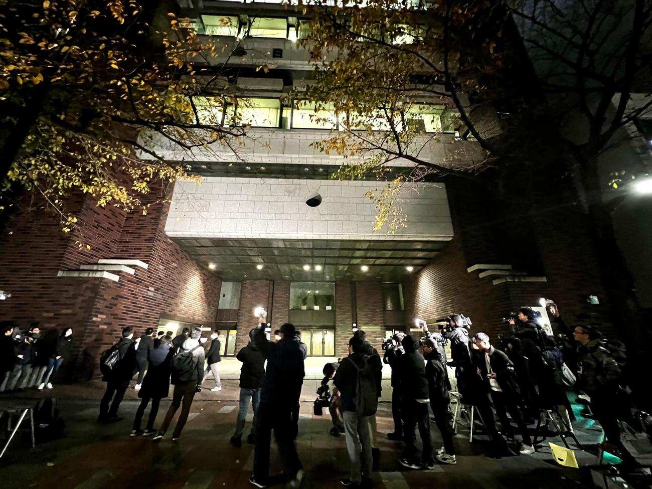 日本大学本部（2023年12月撮影）