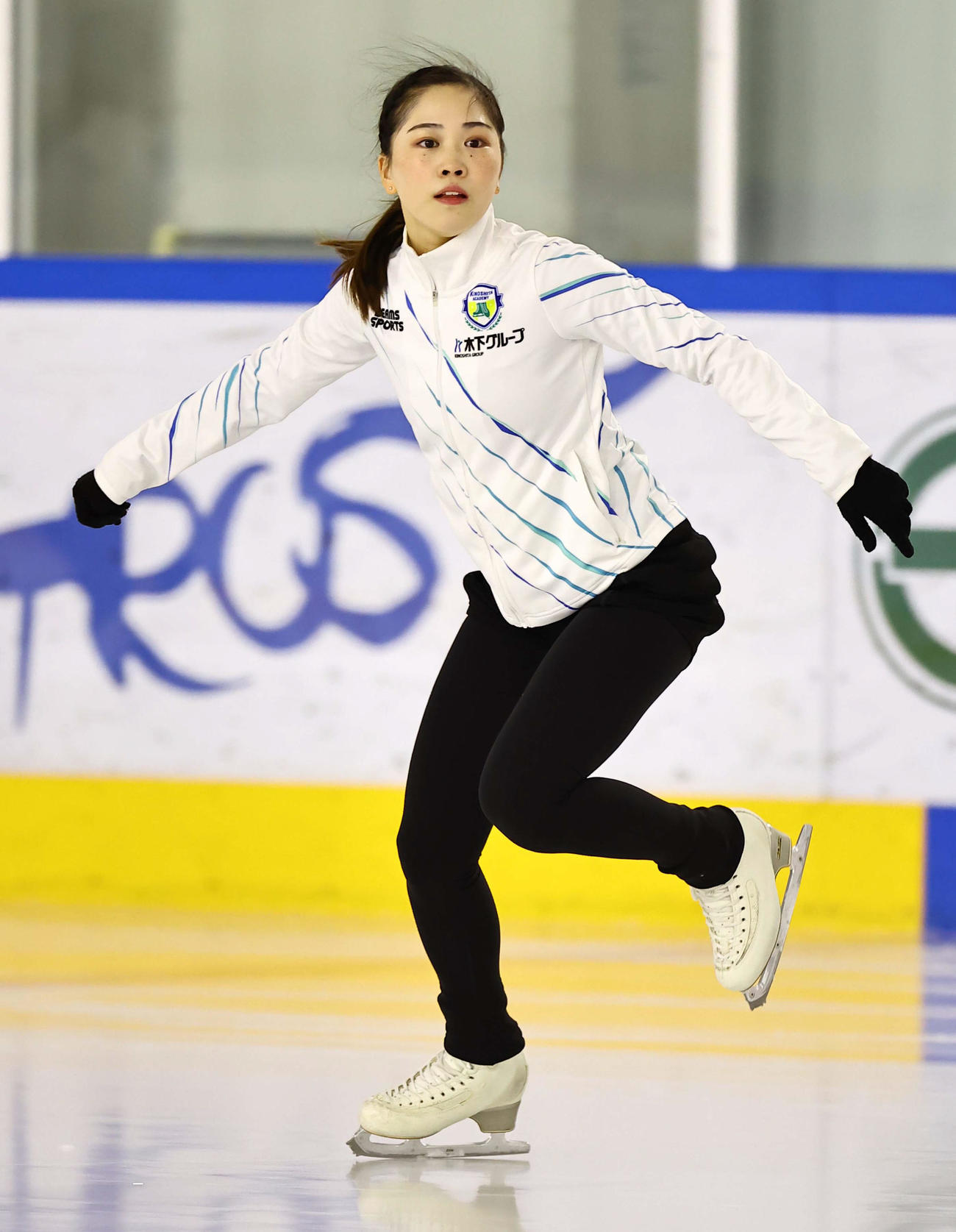 公開練習で調整する吉田陽菜（撮影・上田博志）