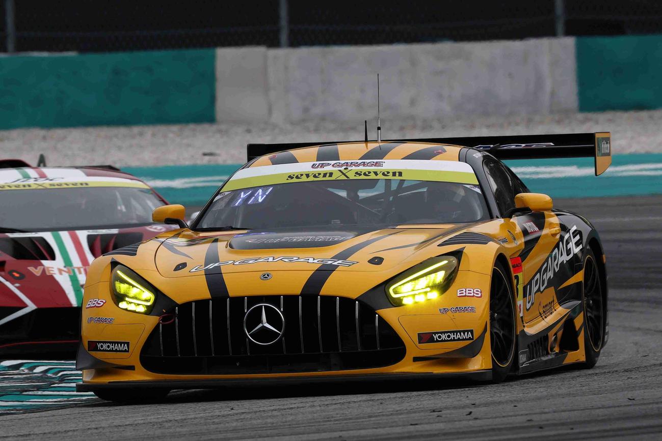 スーパーGT300クラスで優勝したUPGARAGE AMG GT3（GTA提供）