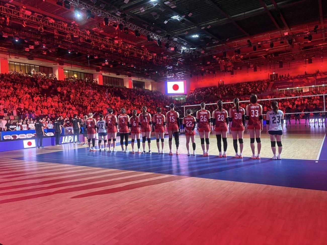 試合に臨む女子日本代表（C）JVA