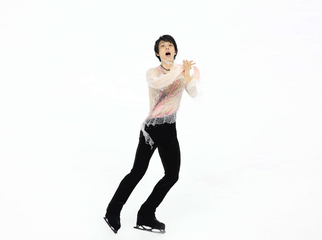 「The First Skate」でお客さんに拍手をあおる羽生（撮影・増田悦実）
