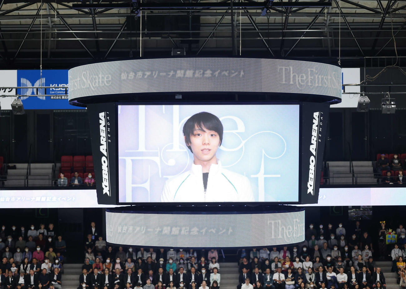 「The First Skate」演技前にコメントをする羽生（撮影・増田悦実）