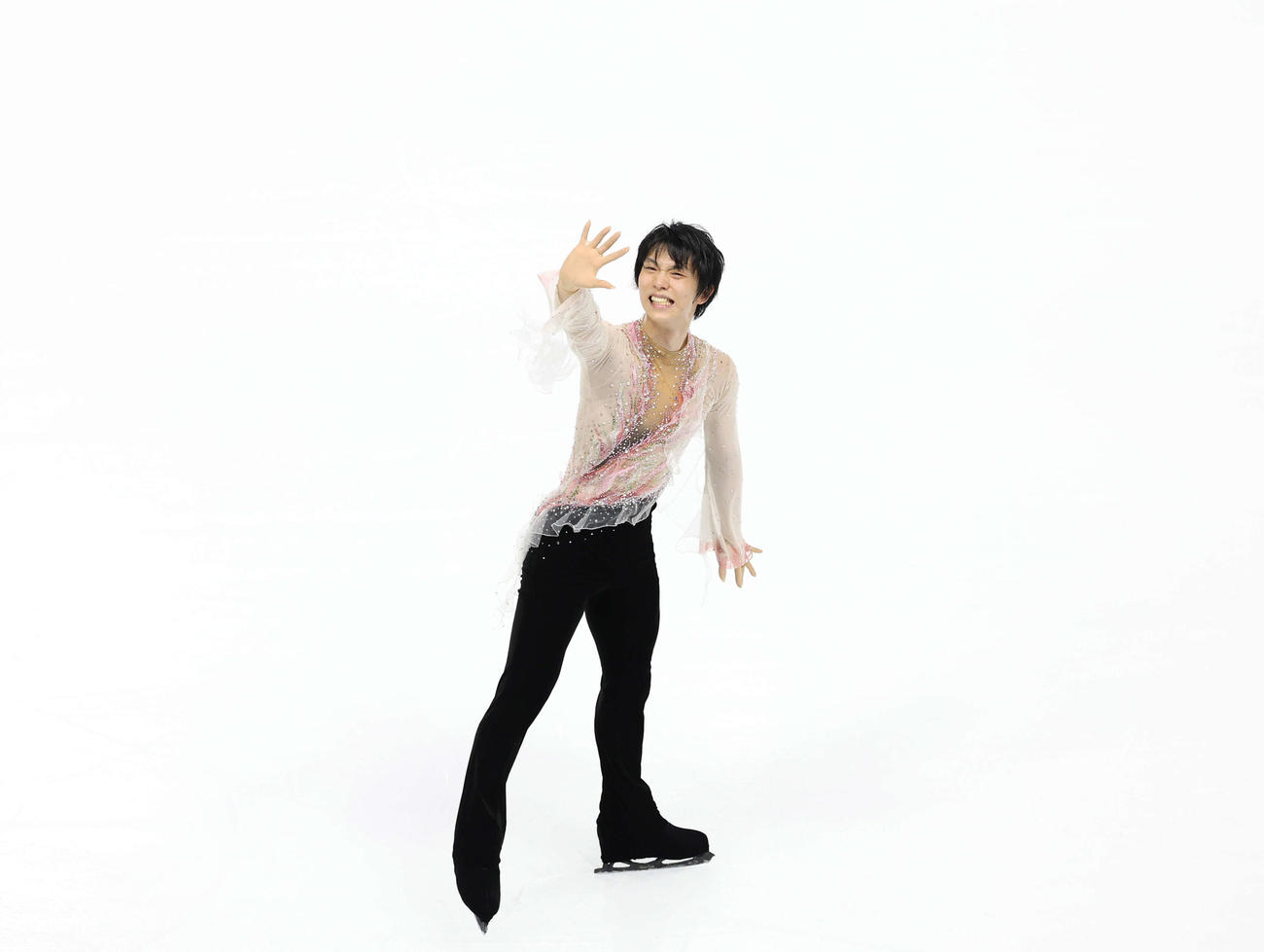 「The First Skate」で満面の笑みで手を振る羽生（撮影・増田悦実）