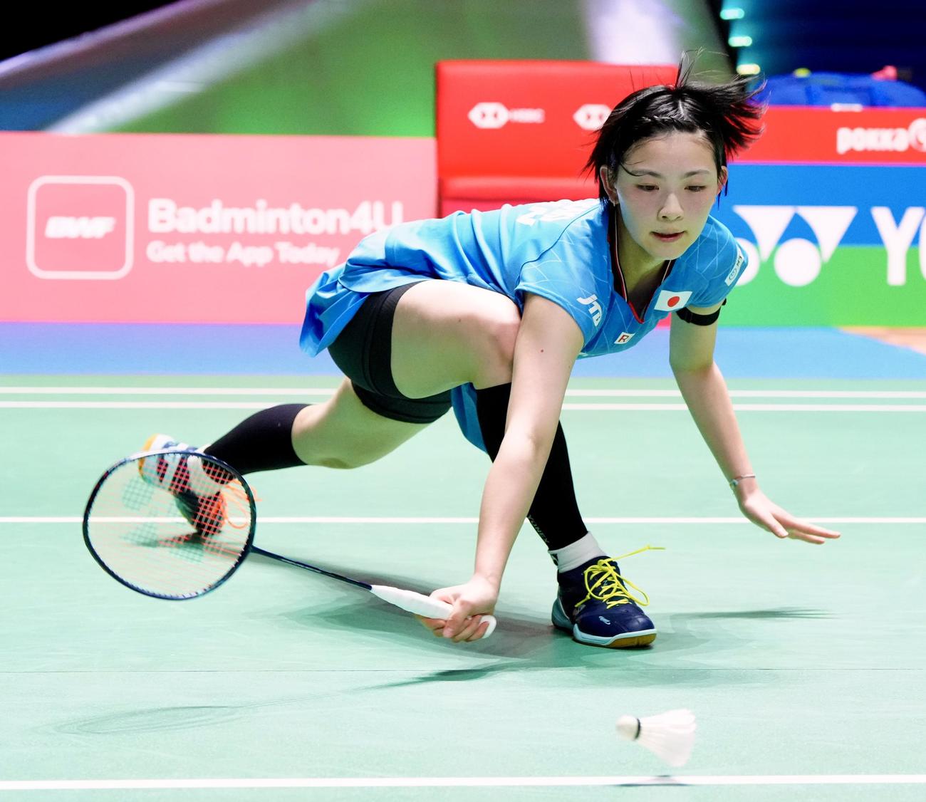 女子シングルス2回戦　ポイントを奪われる宮崎（撮影・江口和貴）