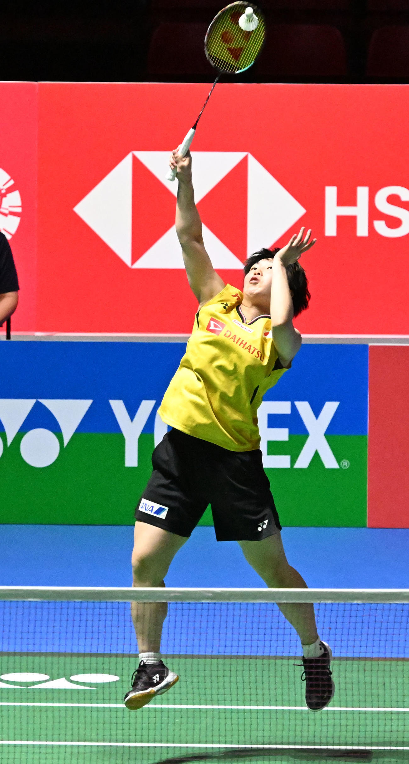 女子シングルス準決勝でプレーする山口茜（撮影・千葉一成）