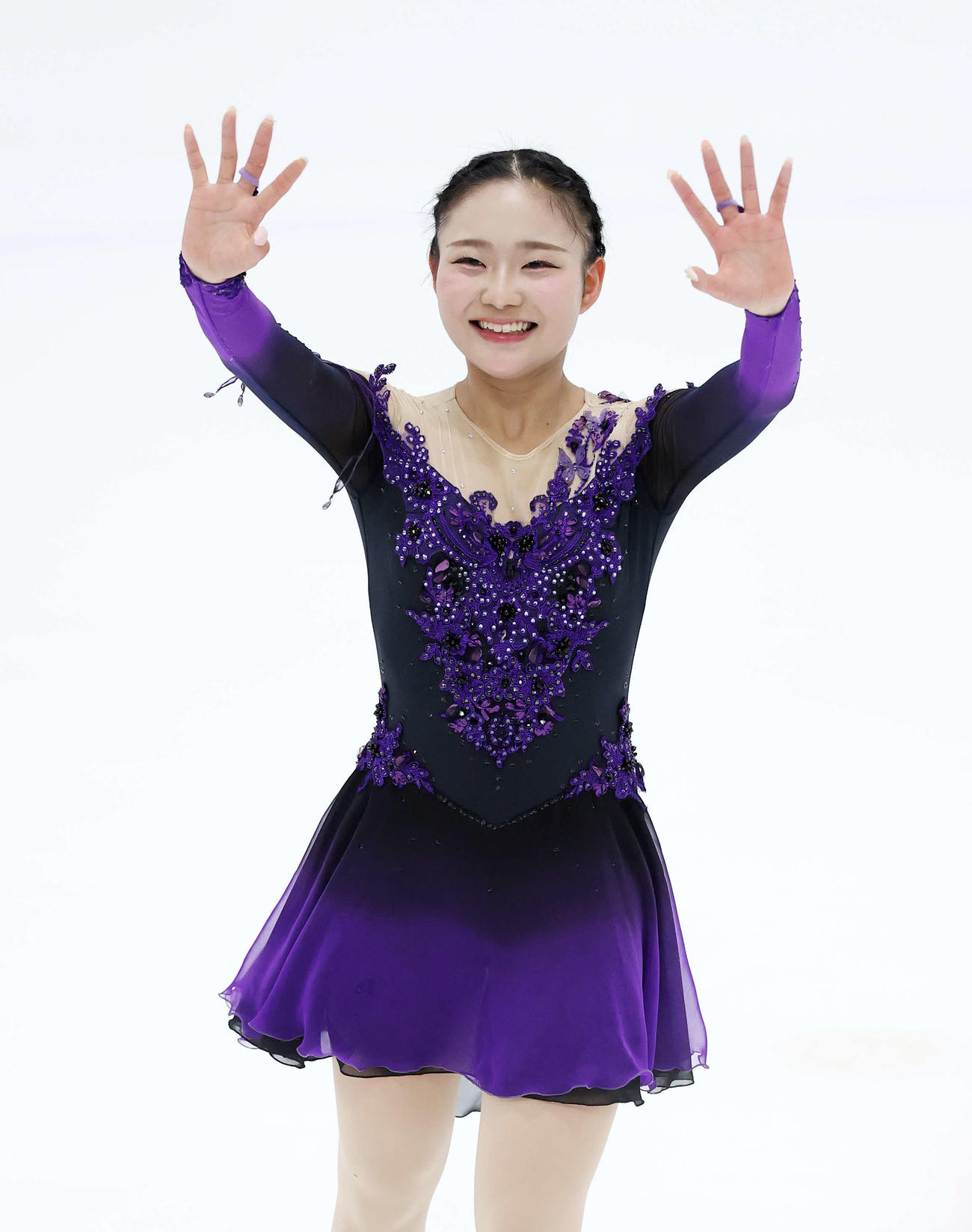 ジュニア女子フリーを終え手を振る和田（撮影・鈴木正人）