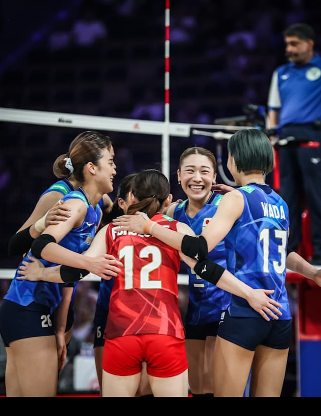 得点を喜ぶ女子日本代表（C）FIVB