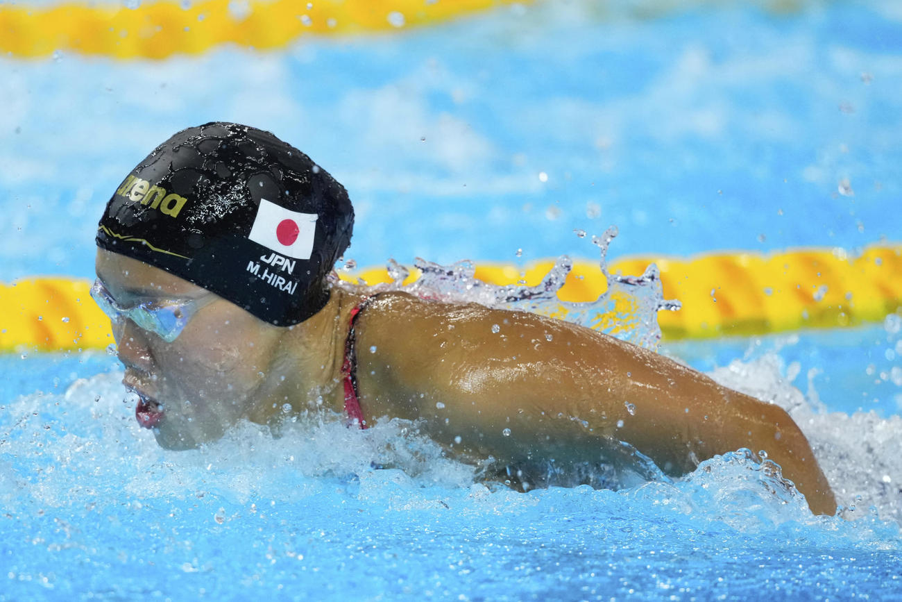 女子100mバタフライ全体7位で決勝に進んだ平井瑞希（AP)