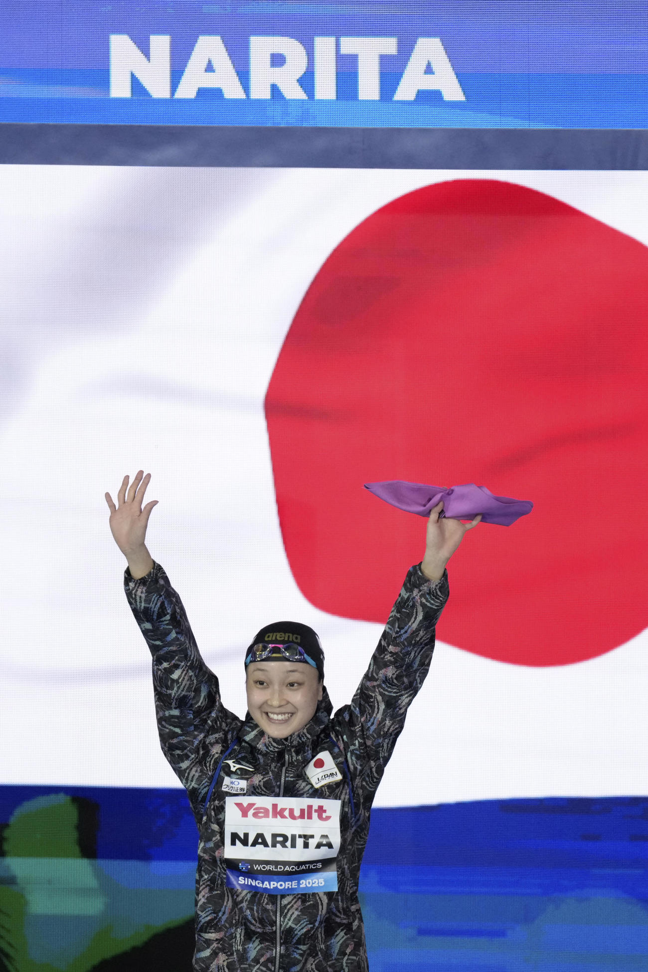 世界選手権の女子200メートル個人メドレー決勝に臨む成田実生（AP）