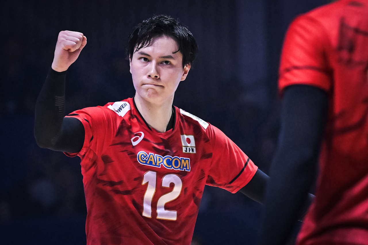 得点を喜ぶ高橋藍（C）FIVB　　　　　　　　　　　　　　　　　　　　