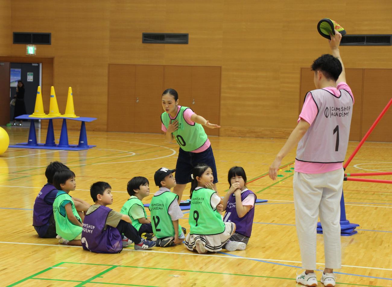 東京・世田谷区内の小学生と交流する日大の地域貢献プロジェクト