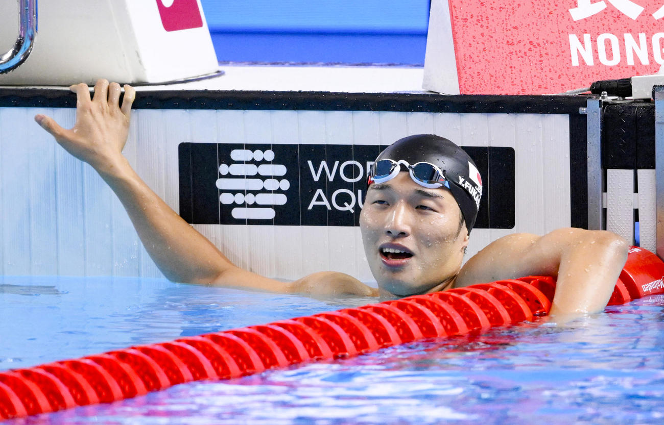 男子200メートル平泳ぎ決勝を終えた深沢大和（共同）