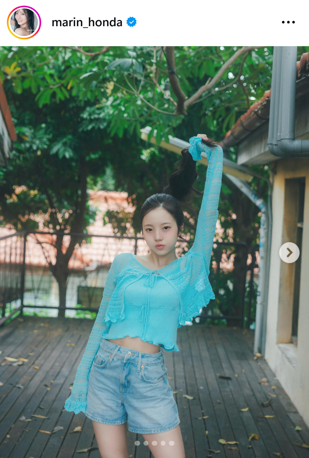 1st写真集の未掲載カット（本田真凜さんのインスタグラムから）