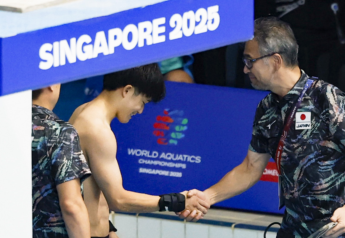 決勝の演技を終えた玉井陸斗（共同）