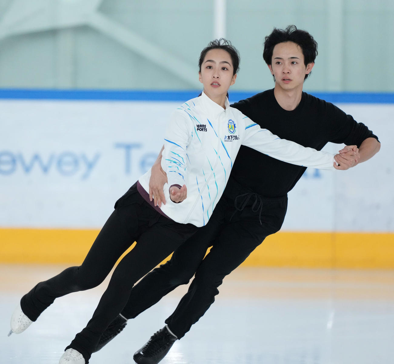 公開練習を行った櫛田育良（左）、島田高志郎組（撮影・清水貴仁）