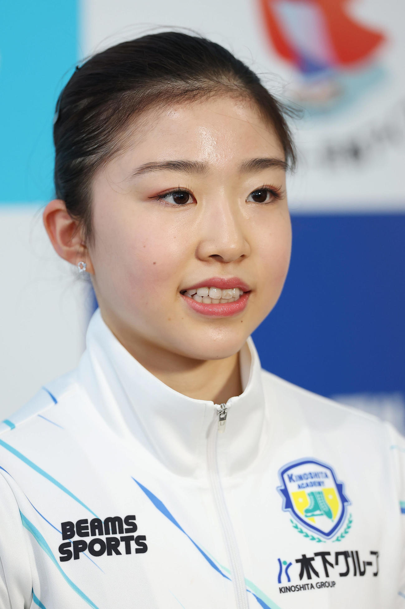 練習後、取材に応じる千葉（撮影・前田充）