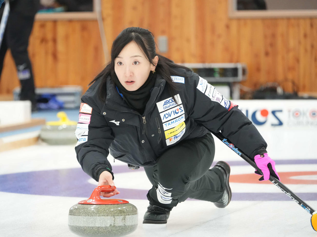 アドヴィックスカップに出場するロコ・ソラーレの藤沢(C)Hokkaido Curling Tour