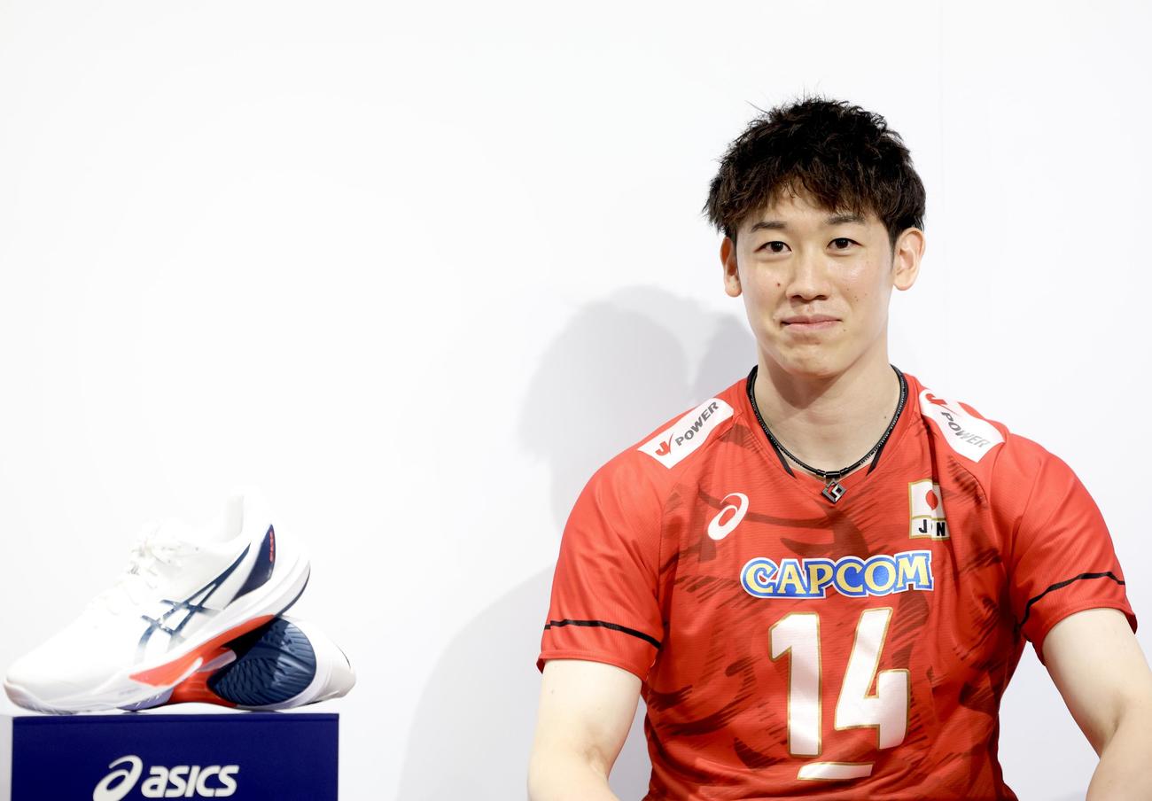 「ASICS　バレーボール男子日本代表トークセッション」に臨む石川（撮影・河田真司）