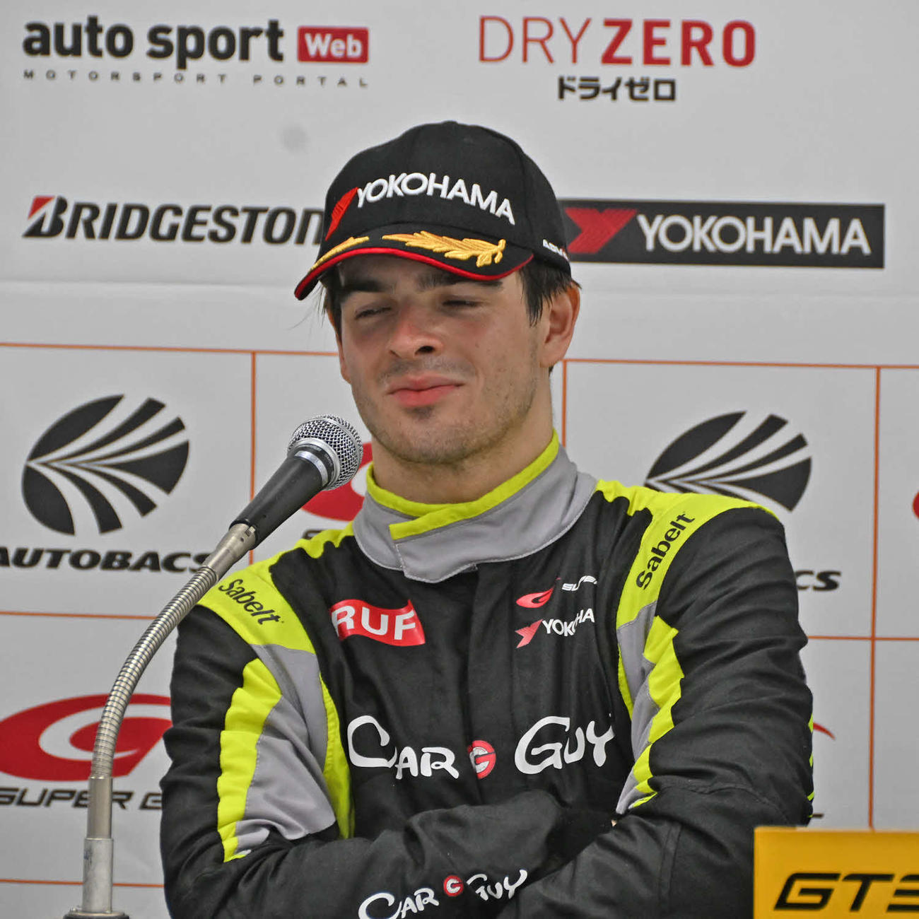 GT300クラスで優勝した7号車のザック・オサリバン（撮影・大津賢一）