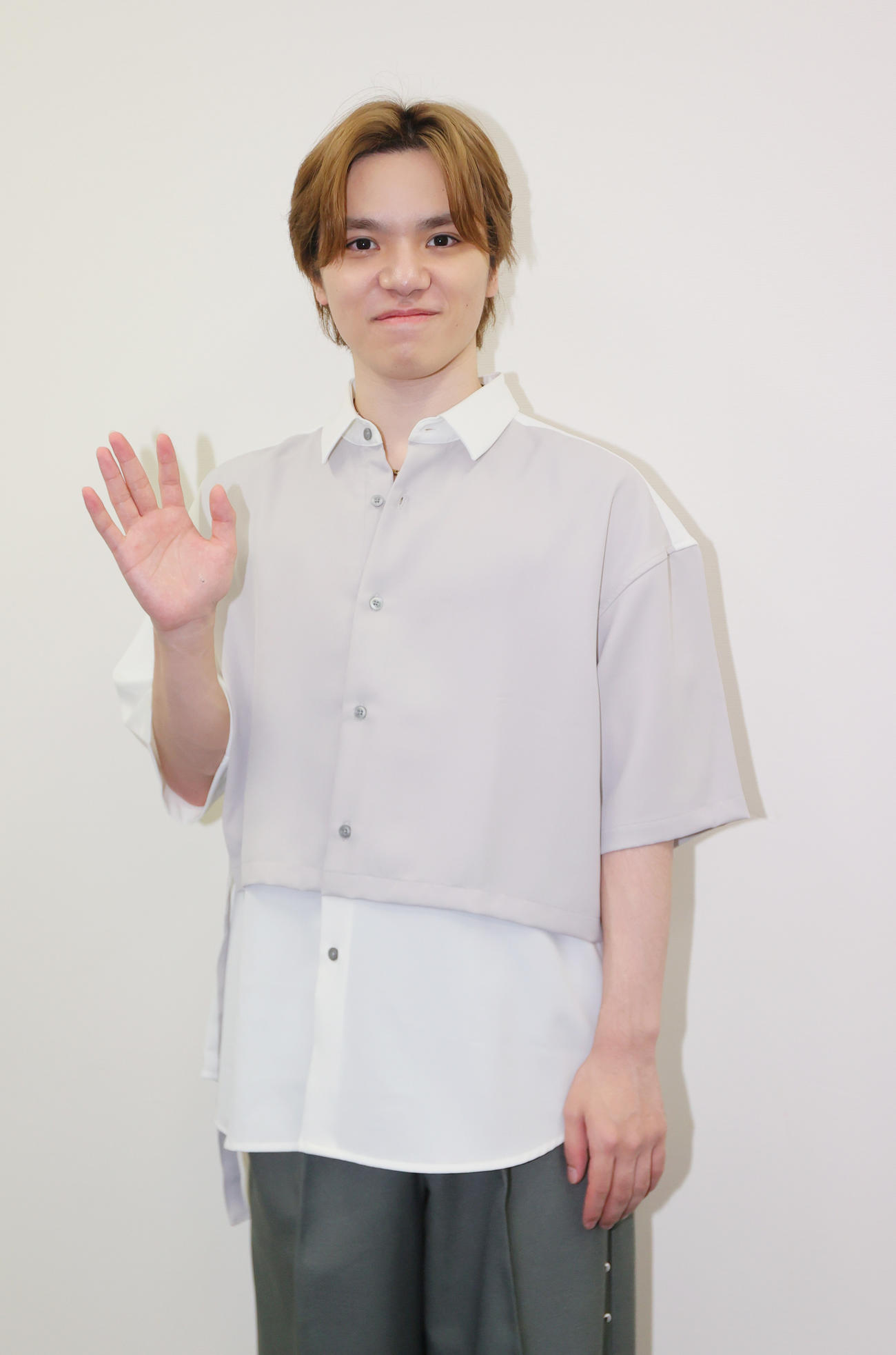 フォトセッションする宇野昌磨さん（撮影・上山淳一）