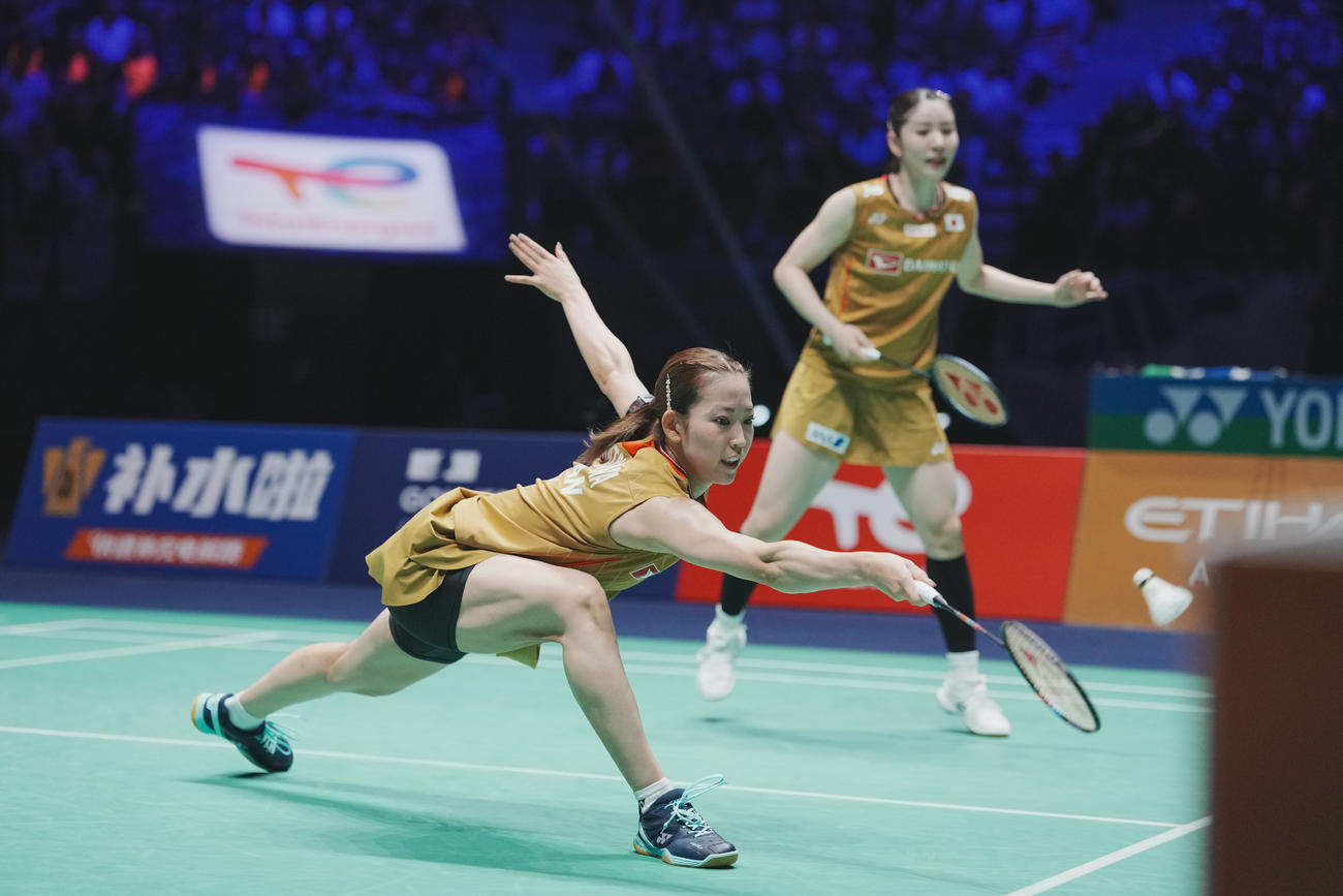 世界選手権女子ダブルスで銅メダルを獲得した志田千陽、松山奈未組（提供：日本バドミントン協会）
